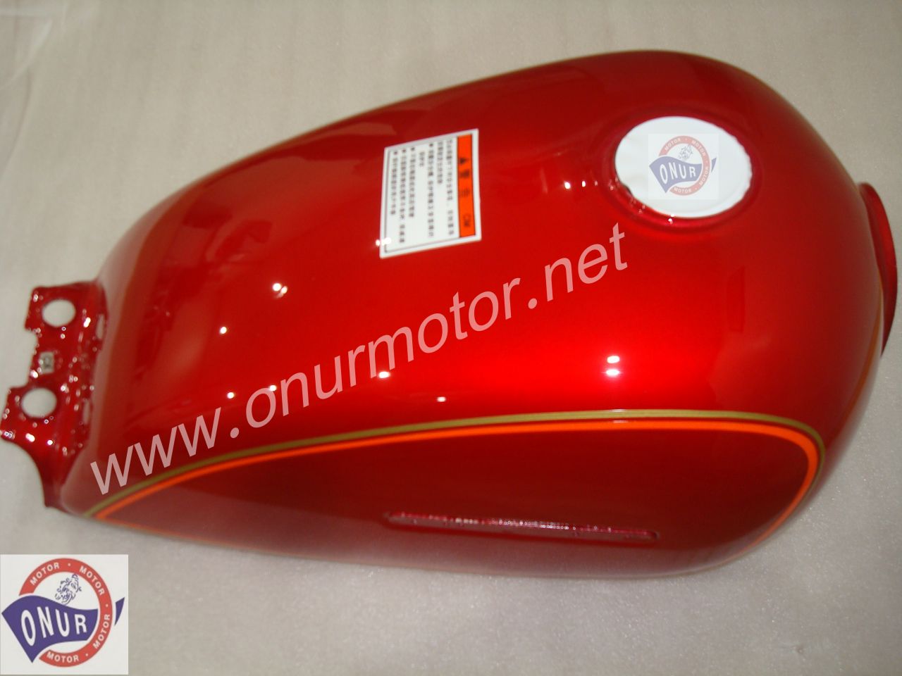 SUZUKİ GN 250 BENZİN DEPOSU KIRMIZI