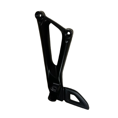 BAJAJ PULSAR RS 200 E4 BASAMAK BRAKETİ ARKA SOL SİYAH ORİJİNAL